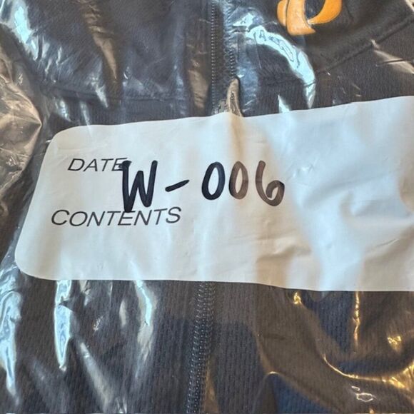 Pearl Izumi Black/Gray Racking Jacket in Size Large - Picture 8 of 8